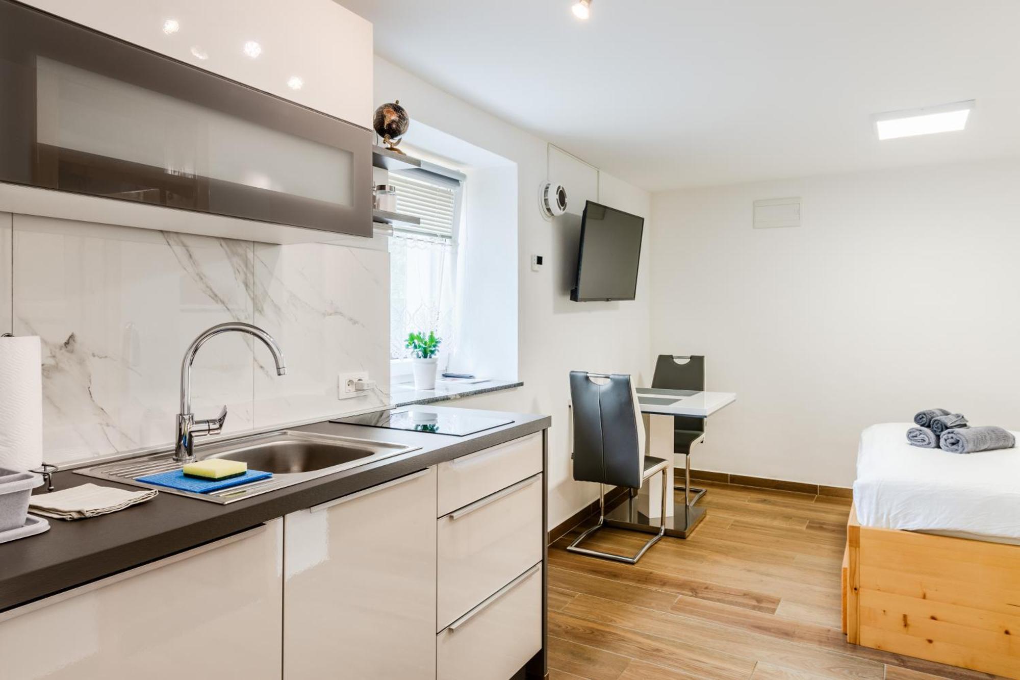 Apartmaji Mausi Bovec Ngoại thất bức ảnh
