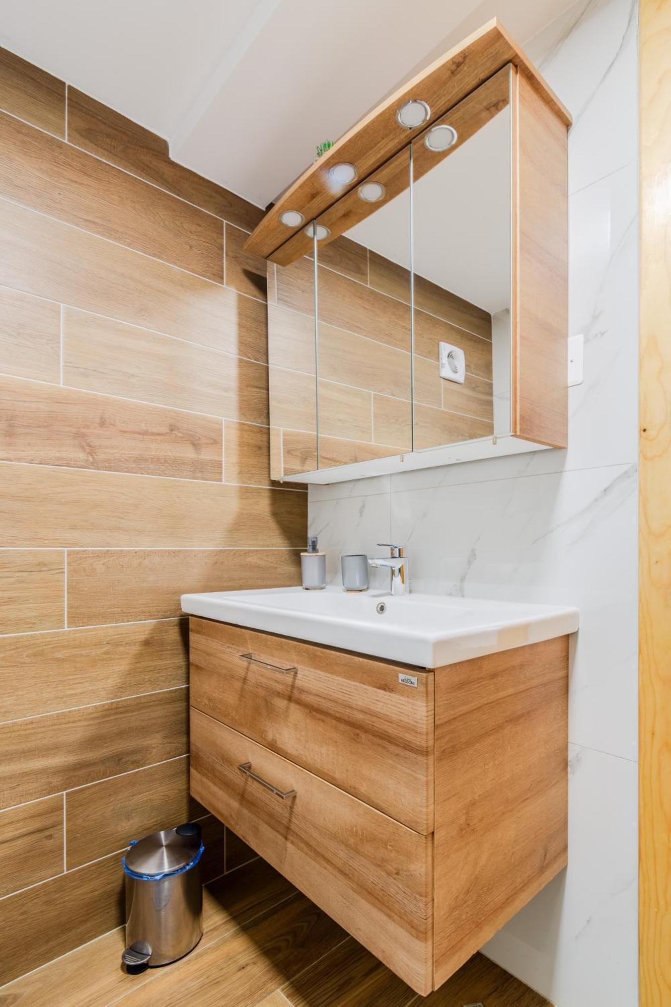 Apartmaji Mausi Bovec Ngoại thất bức ảnh