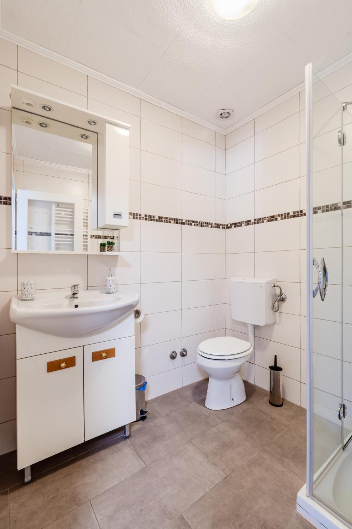 Apartmaji Mausi Bovec Ngoại thất bức ảnh