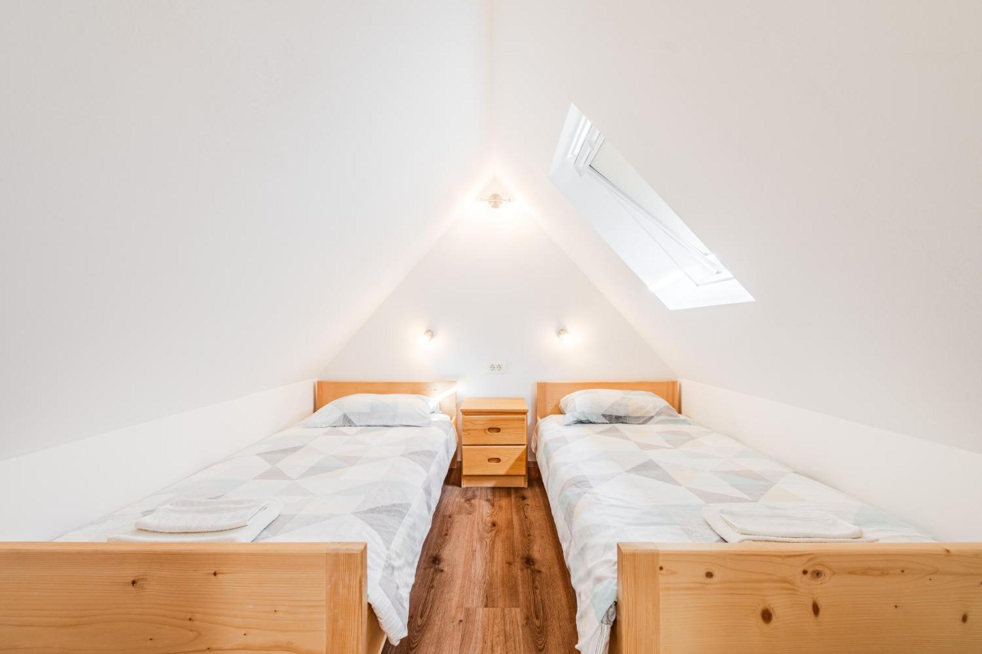 Apartmaji Mausi Bovec Ngoại thất bức ảnh