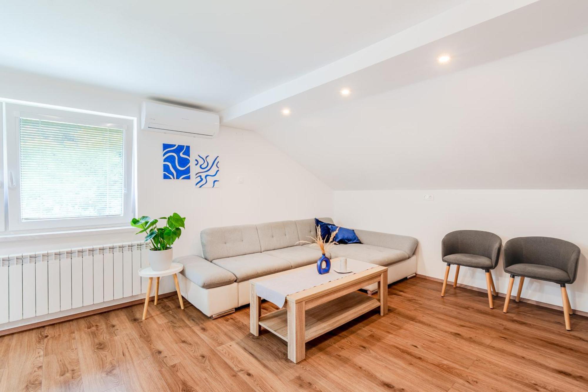 Apartmaji Mausi Bovec Ngoại thất bức ảnh