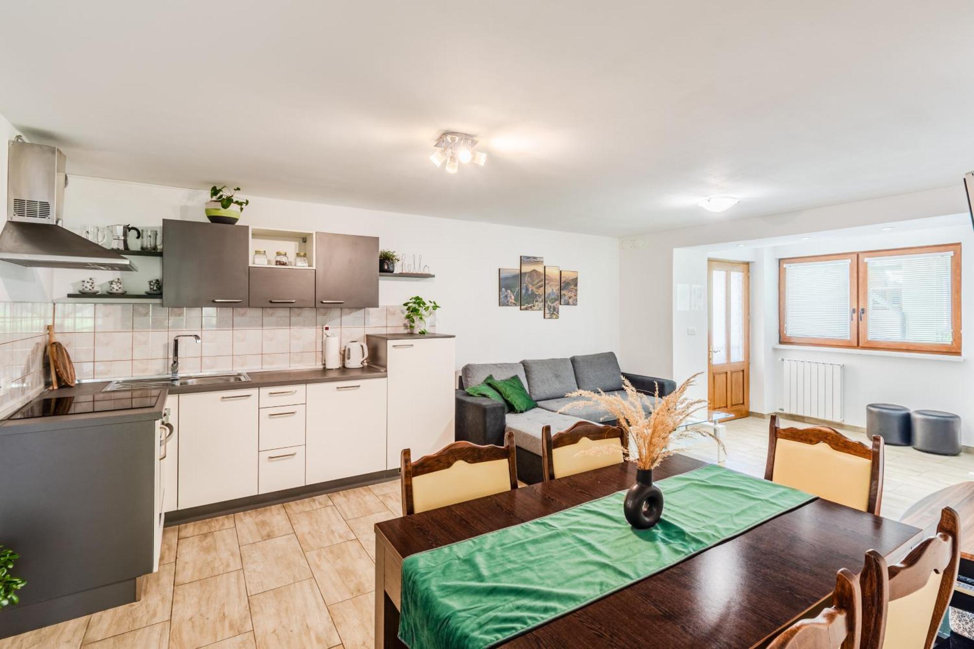 Apartmaji Mausi Bovec Ngoại thất bức ảnh