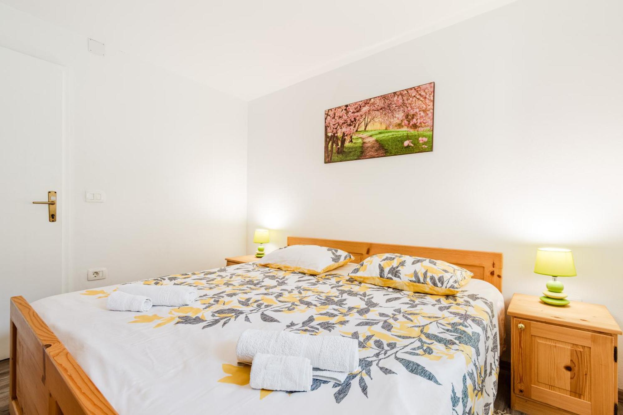 Apartmaji Mausi Bovec Ngoại thất bức ảnh