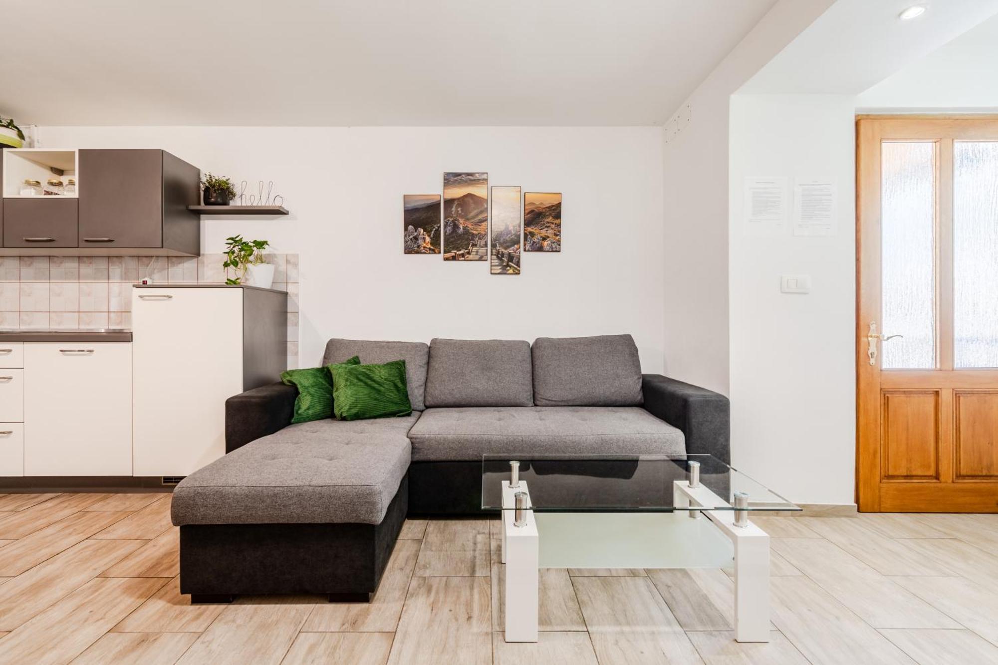 Apartmaji Mausi Bovec Ngoại thất bức ảnh